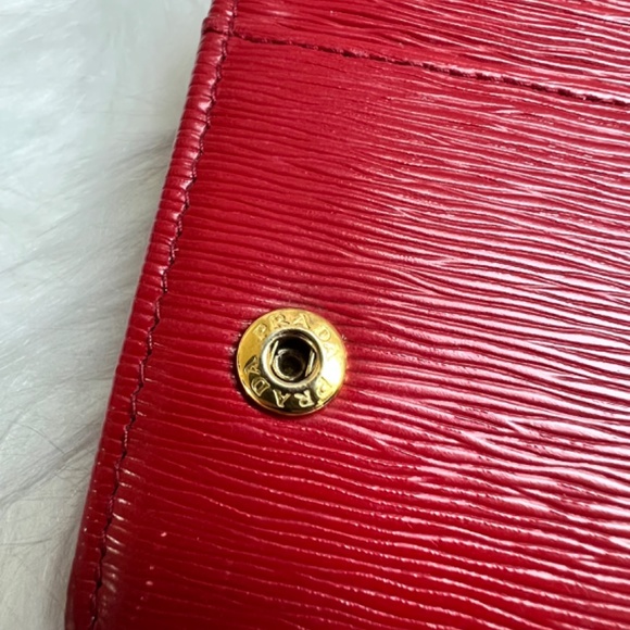 Prada long wallet - Picture 2 of 6